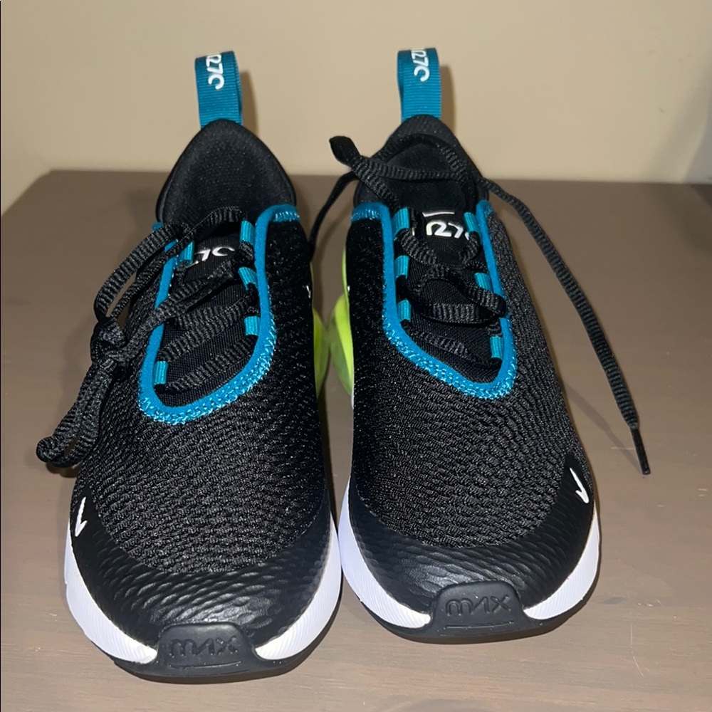Nike Black and Blue Sneakers with Breathable Mesh